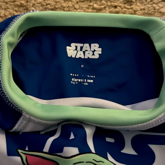 Gently used stars wars rash guard swim set size 5T - Picture 4 of 4